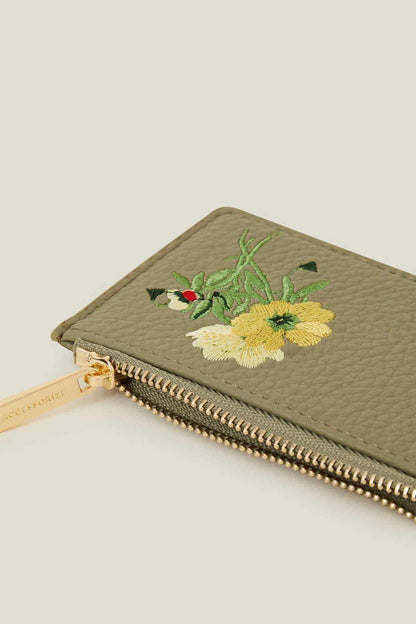 Accessorize - AK Galleria