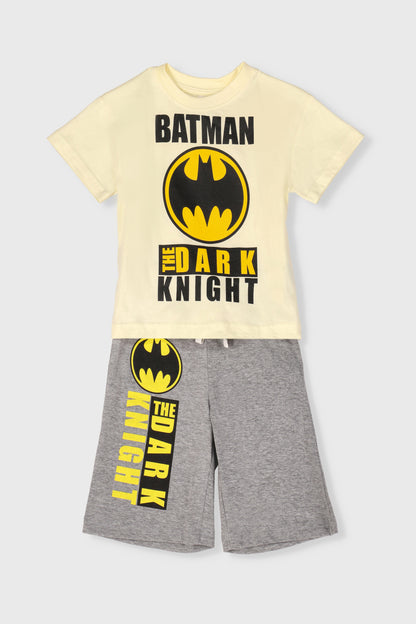 Kids' Batman T-shirt and gray shorts set, pale yellow with Batman logo and text
