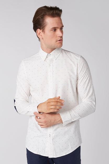 Splash white button-up shirt with small dotted pattern and button collar