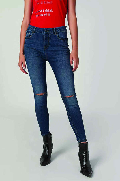 Splash blue slim denim jeans, mid-rise waist, knee distress, ankle-length hem.