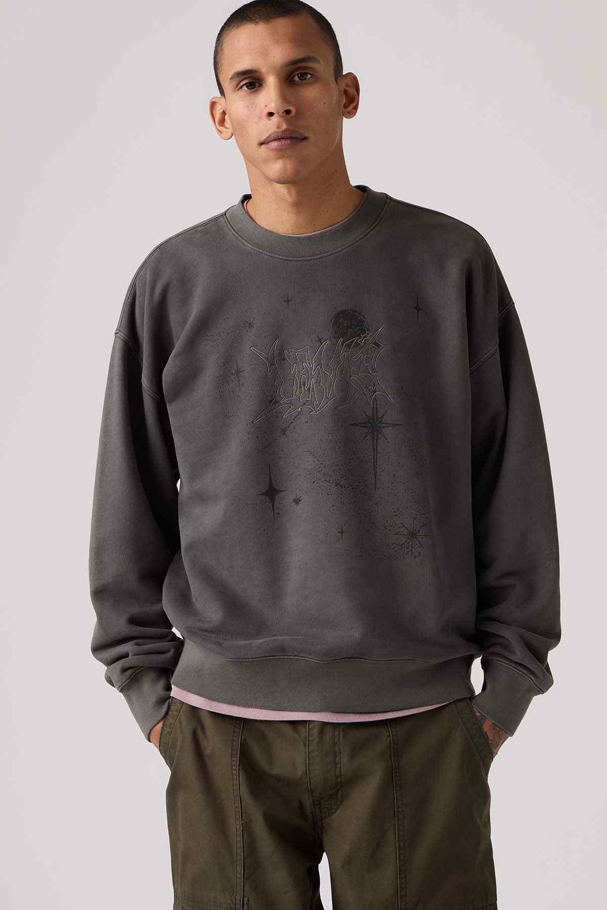 Levi's grey crewneck sweatshirt with star and burst graphic on chest