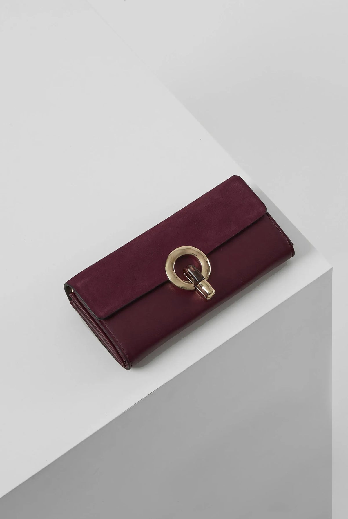 Berry foldover wallet with flap and round ring clasp, gold-tone hardware