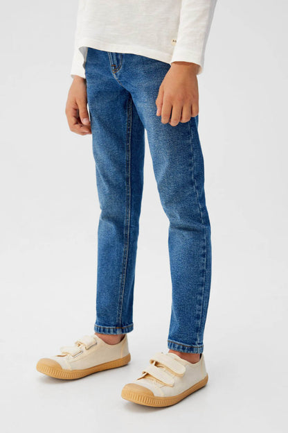 Kids' medium blue denim jeans with front pockets and straight-leg cut