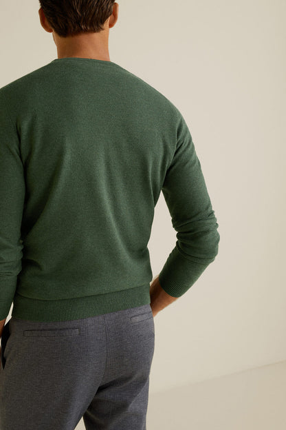 Men's green V-neck knit sweater, ribbed hem and cuffs, rear view