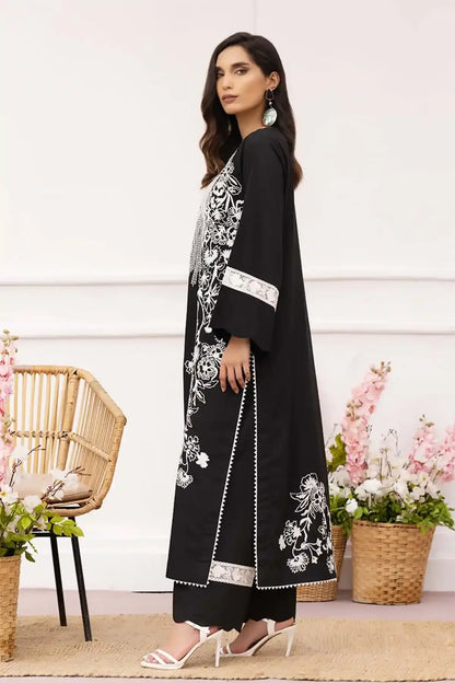 Nimra Kashif - AK Galleria
