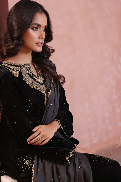 Nimra Kashif - AK Galleria