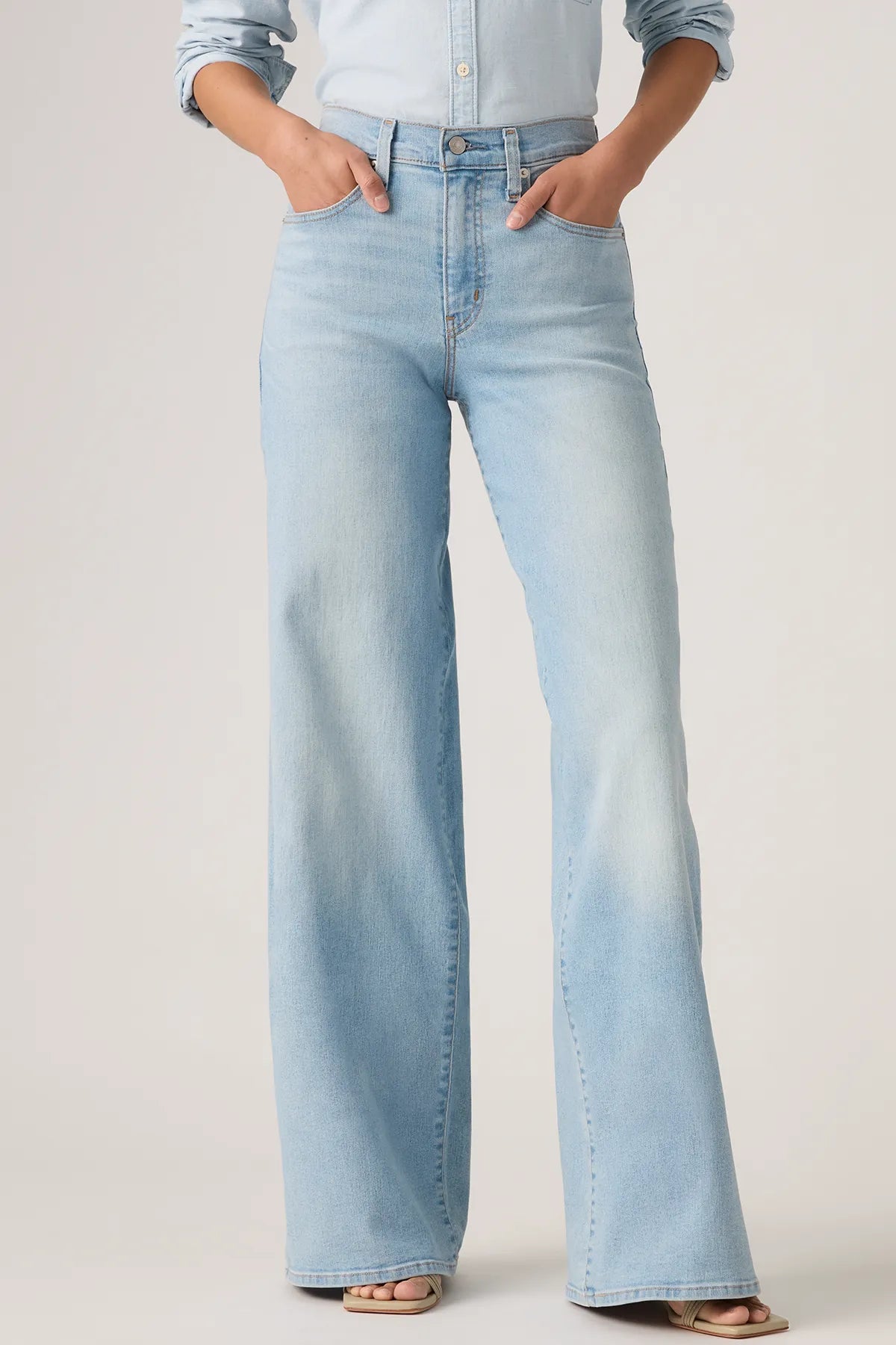 Levi's
