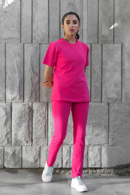 Women's full-length pink top and pants set, crew neck with straight-leg trousers