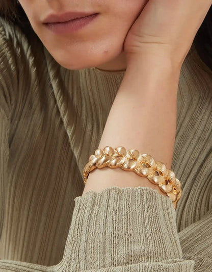 Accessorize - AK Galleria