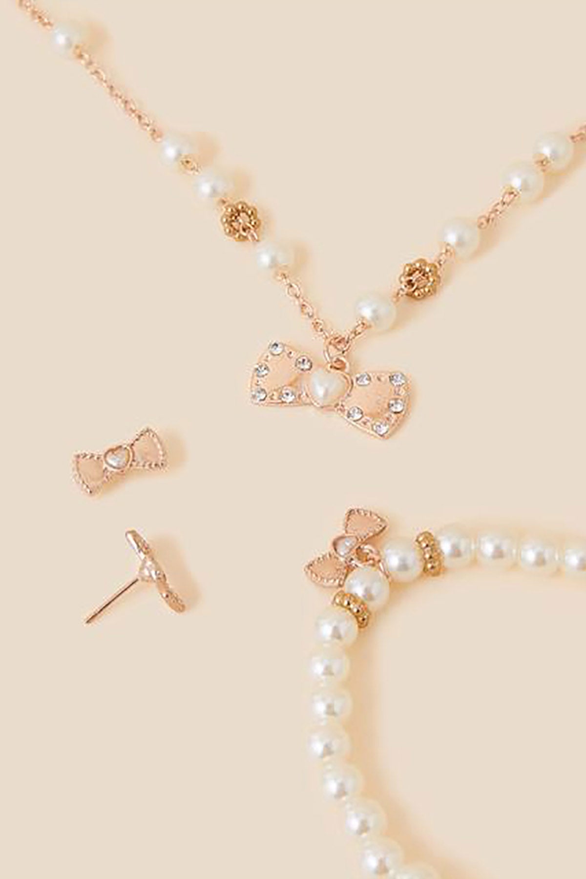ACCESSORIZE