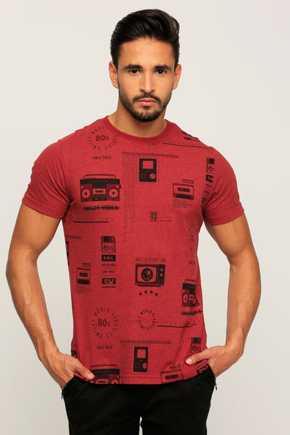 Red crewneck T-shirt with allover graphic print, short sleeves