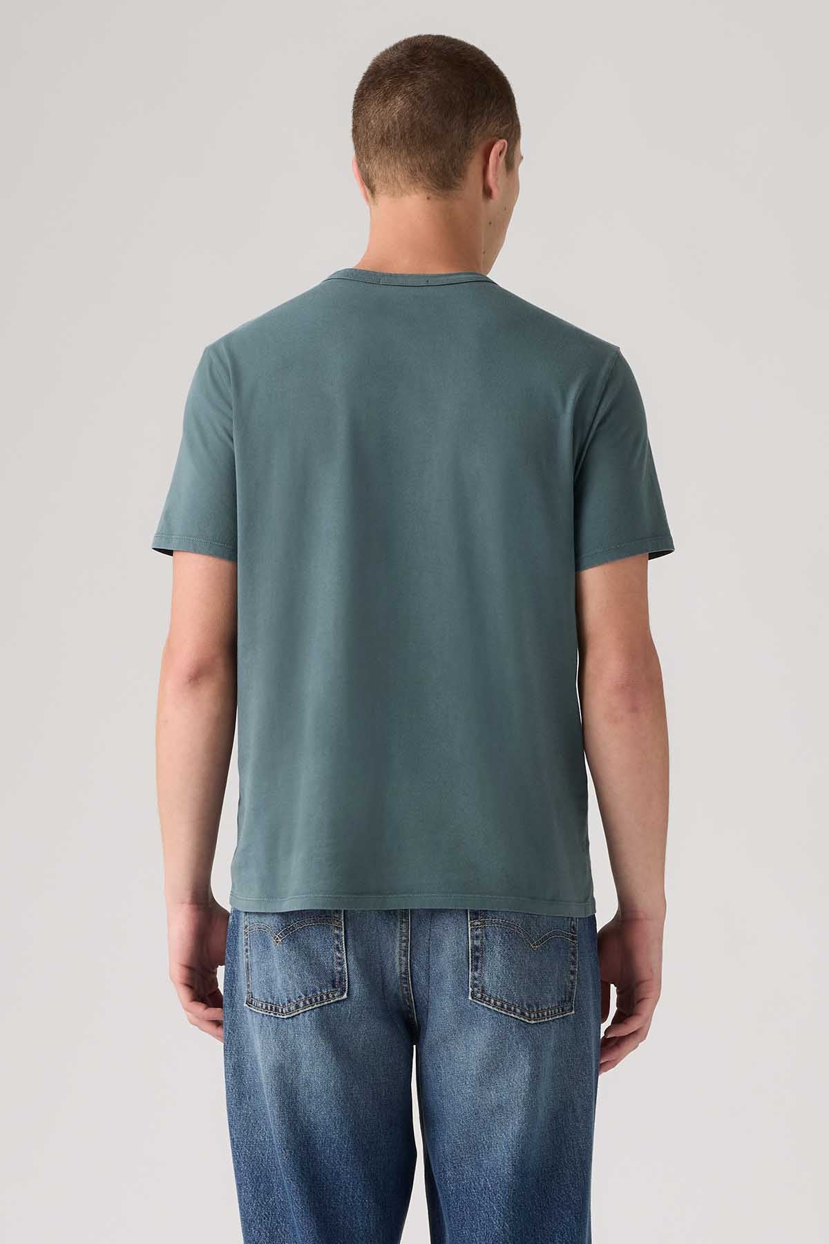 Levi's