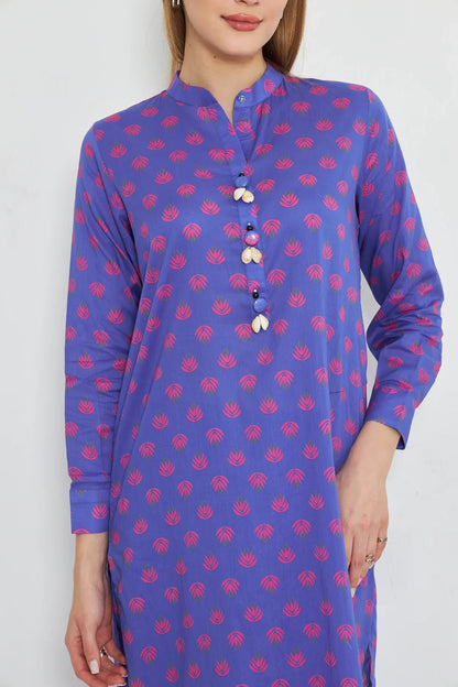 Dhaga long kurta close-up, royal blue with pink motifs, button placket with pom-poms