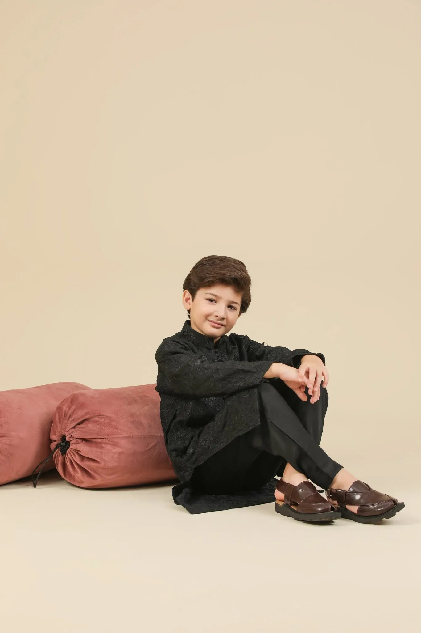 MURAQSH - AK Galleria