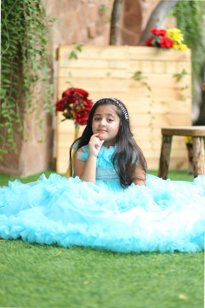 Qurratulain saqib - AK Galleria