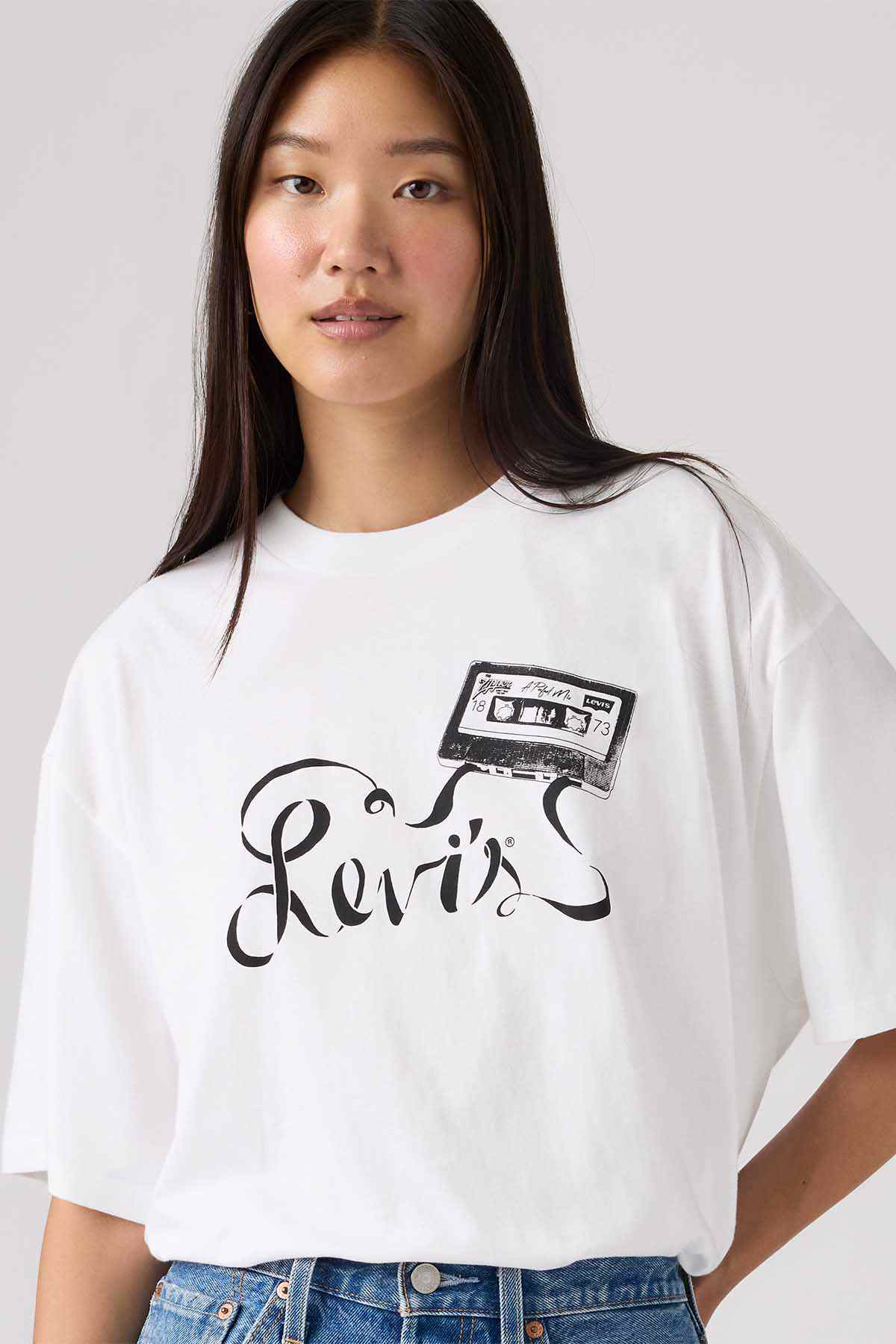 White crewneck T-shirt with large Levi's graphic front print