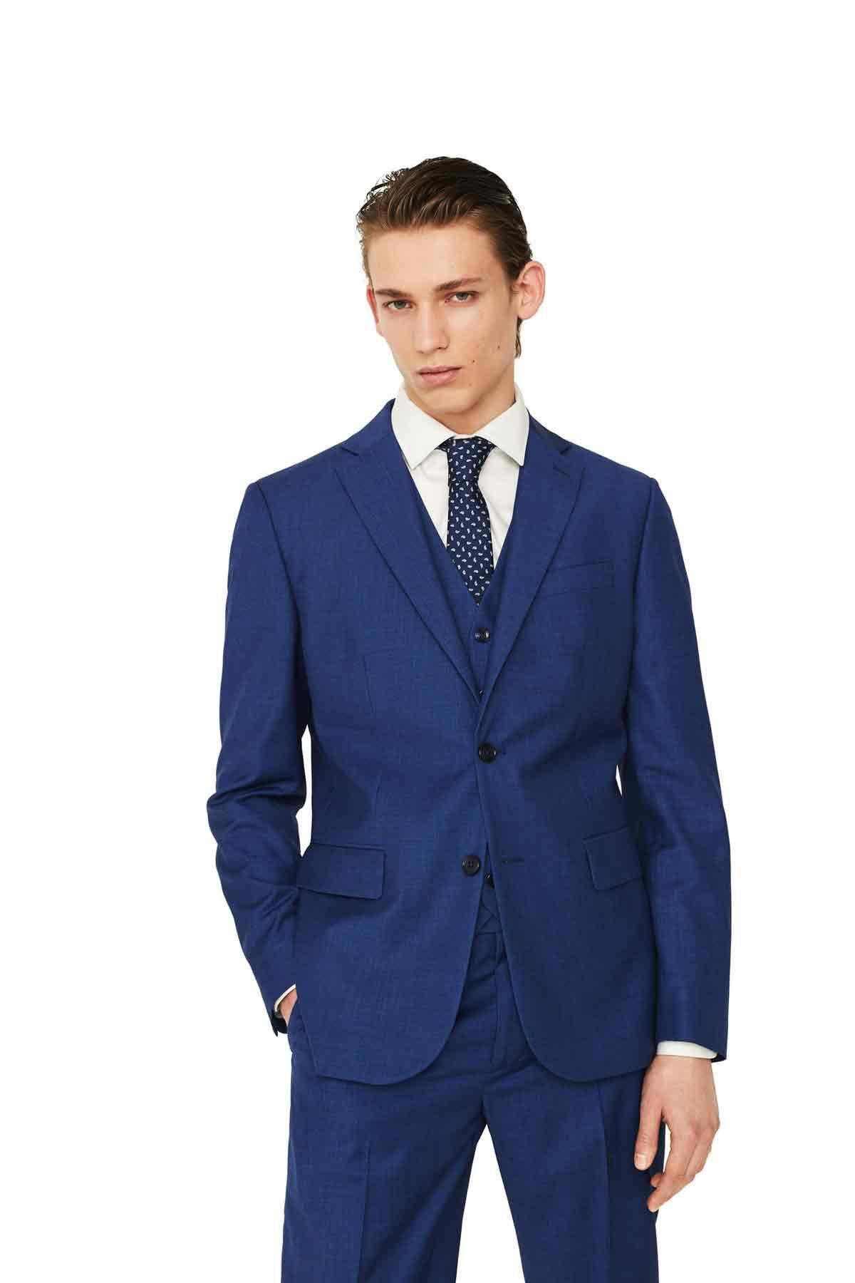 Men's blue 3-piece suit with blazer, vest, tie and matching trousers