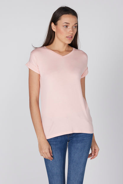 Pink V-neck short-sleeve T-shirt, fitted silhouette, straight hem