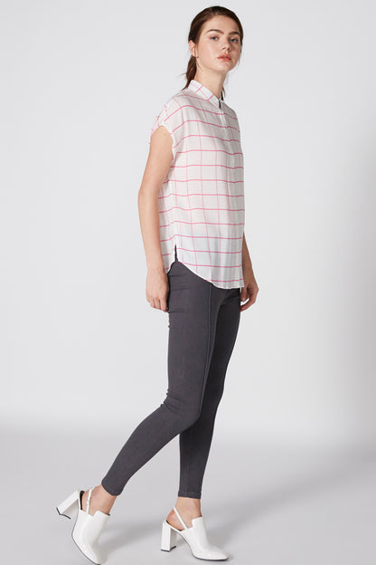 Pink grid-striped short-sleeve polo shirt with pointed collar, button front