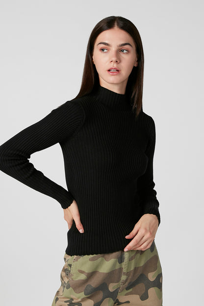 Black ribbed turtleneck sweater with long sleeves