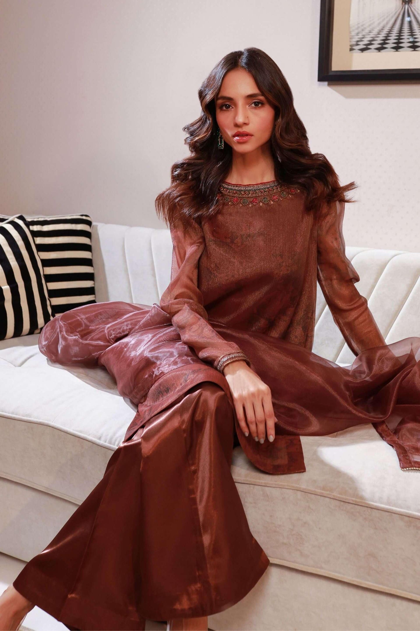 Velour - AK Galleria