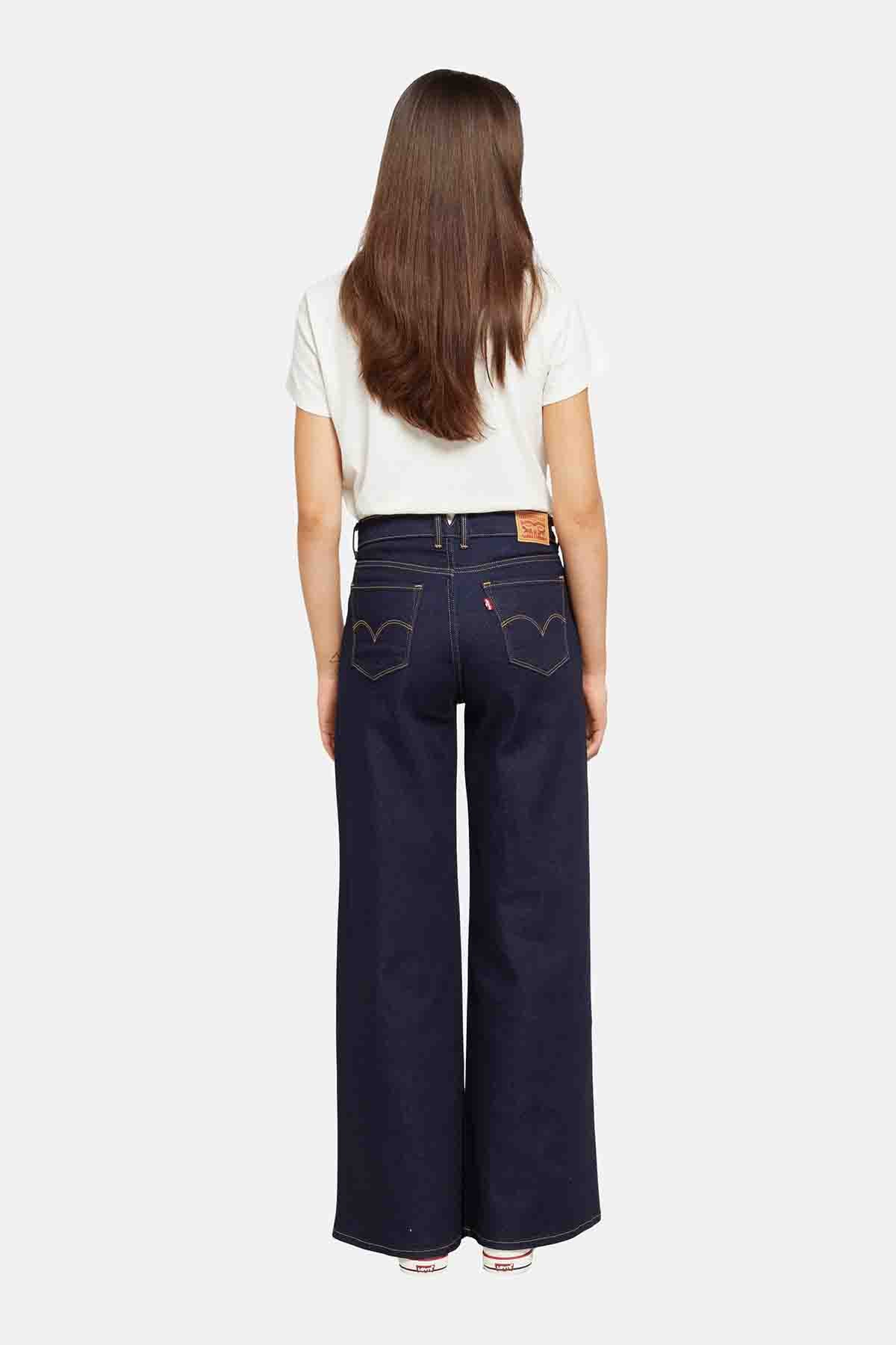 Levi's