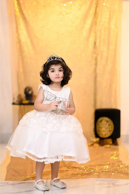 Qurratulain saqib - AK Galleria