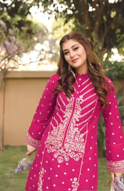 Shocking pink kurta with decorative front panels, round buttons, long sleeves