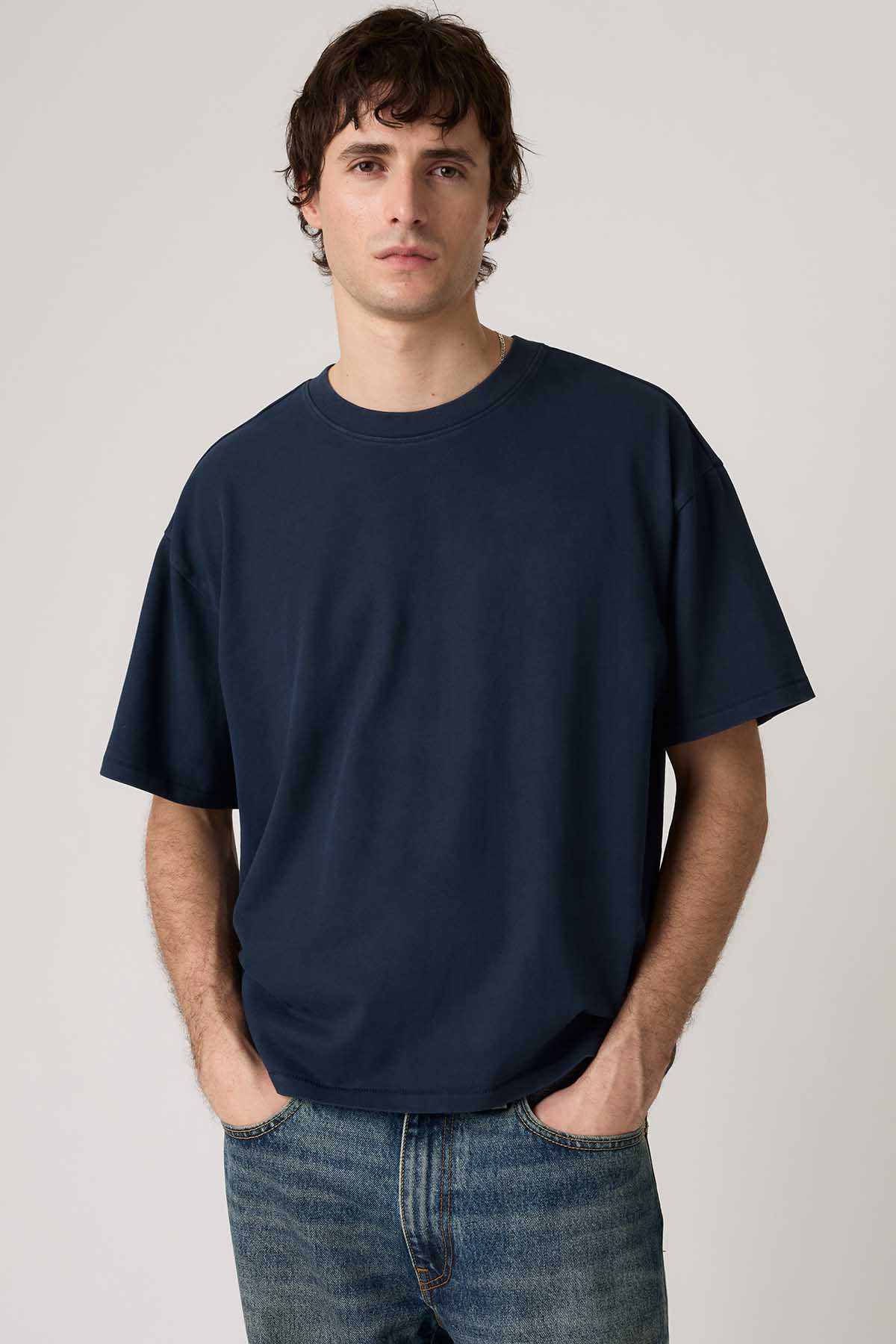 Levi's men's navy crewneck short-sleeve T-shirt, relaxed fit