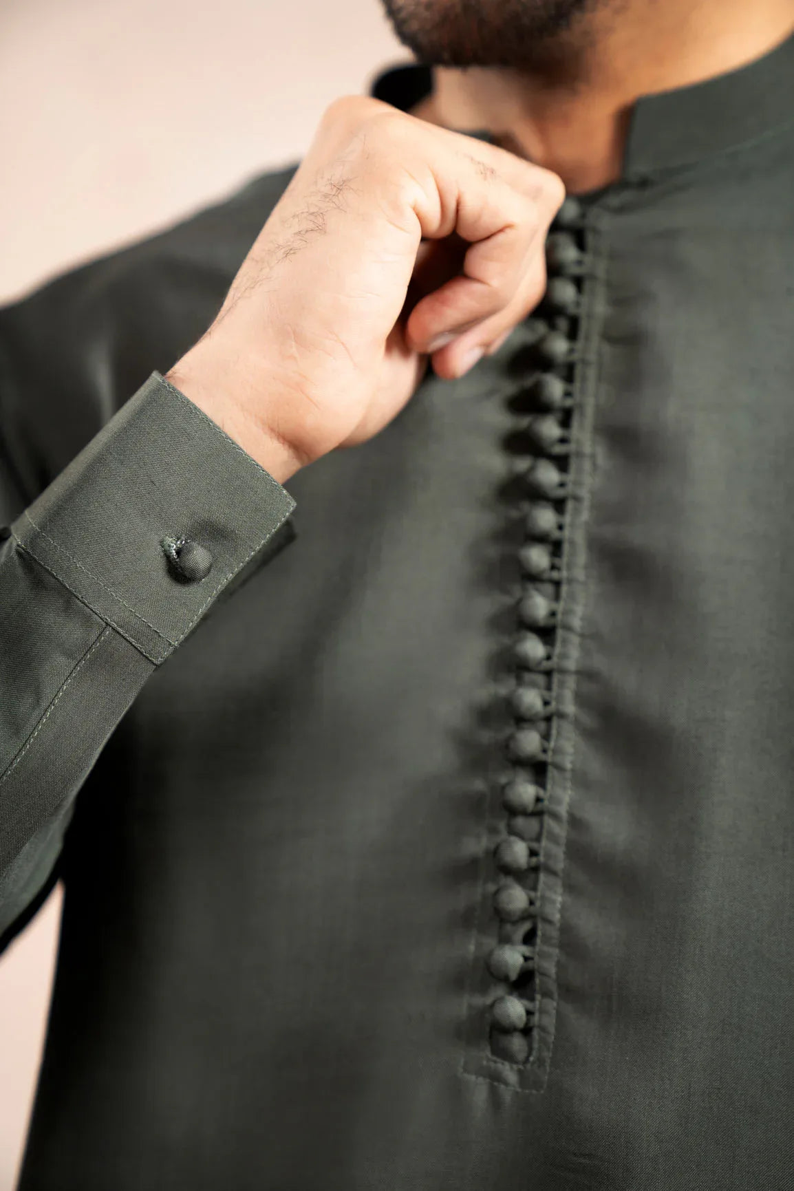 MURAQSH - AK Galleria