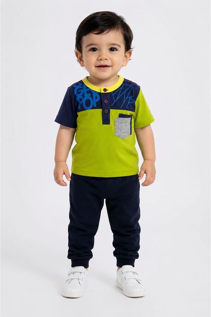 Green and navy color-block henley T-shirt with front pocket, short sleeves
