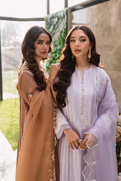 Nimra Kashif - AK Galleria