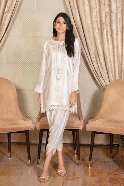 Nimra Kashif - AK Galleria