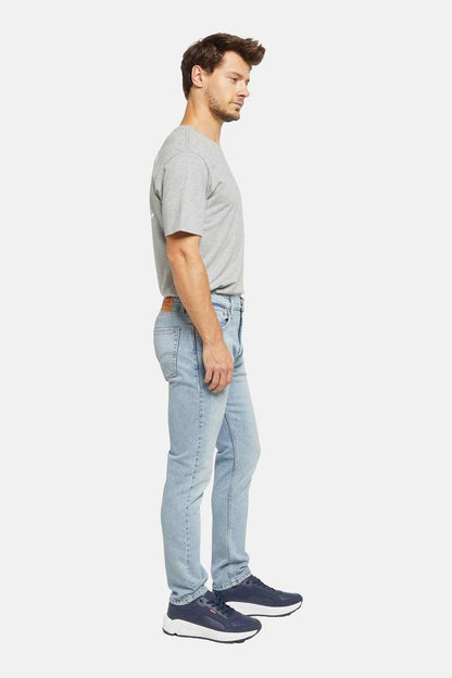 Levi's men's grey crewneck T-shirt; light-wash straight jeans with belt loops