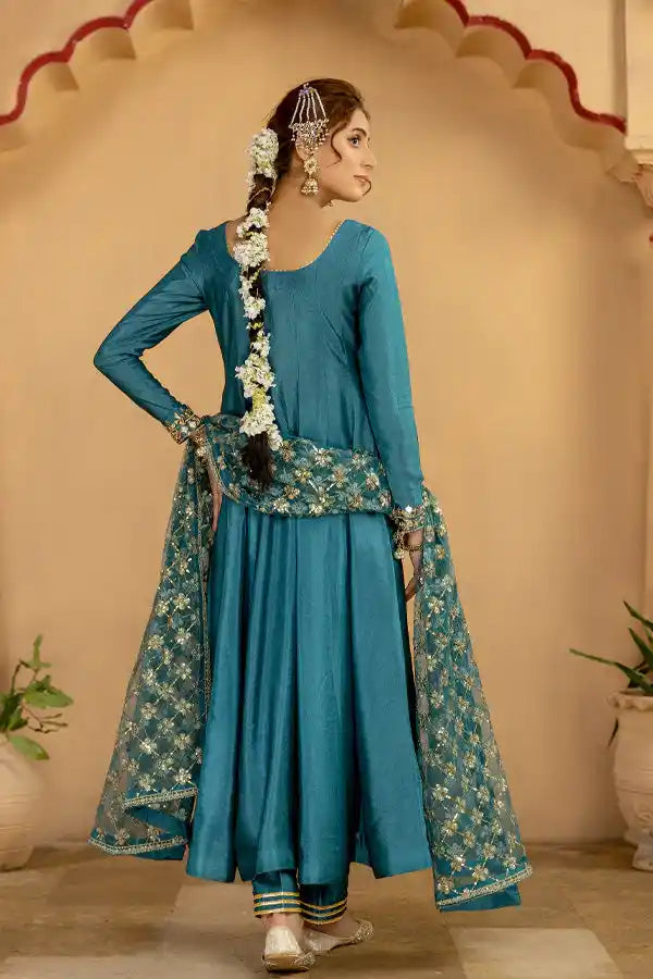 Kausar Attire