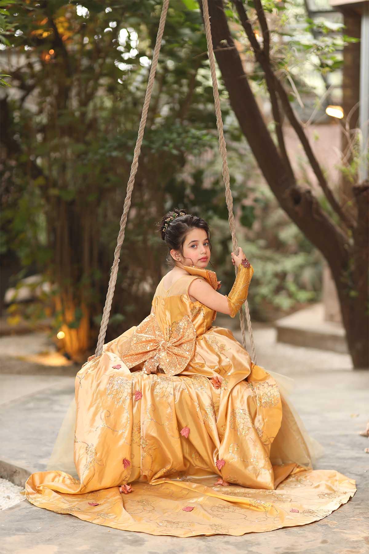 Qurratulain saqib - AK Galleria