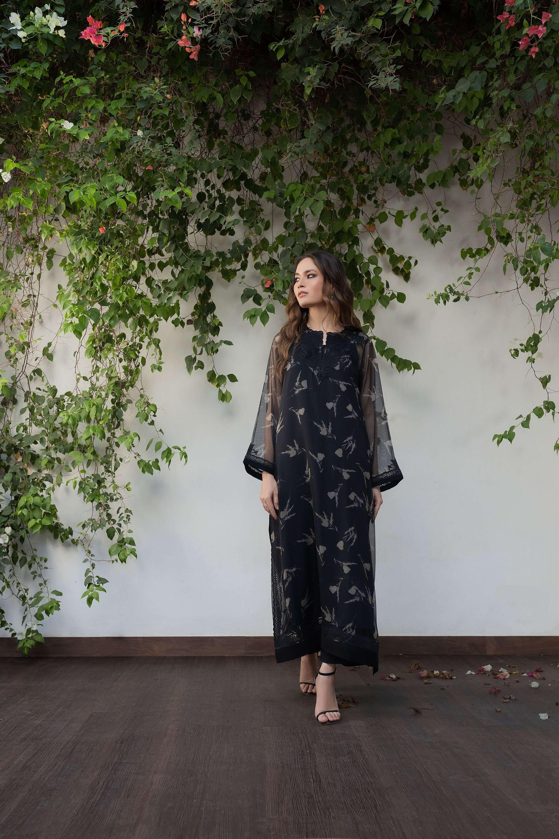 Velour - AK Galleria