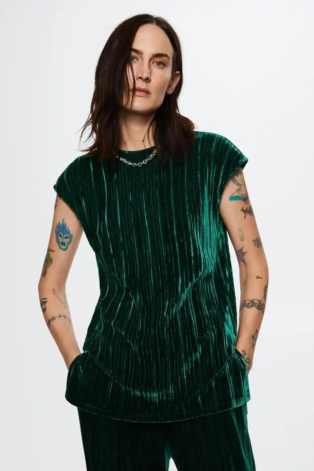 buy online sleeveless tops for women