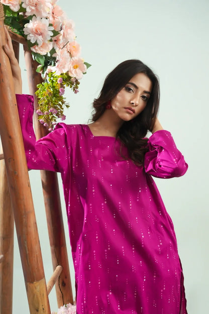 Magenta long-sleeve tunic set with allover dotted print, side view