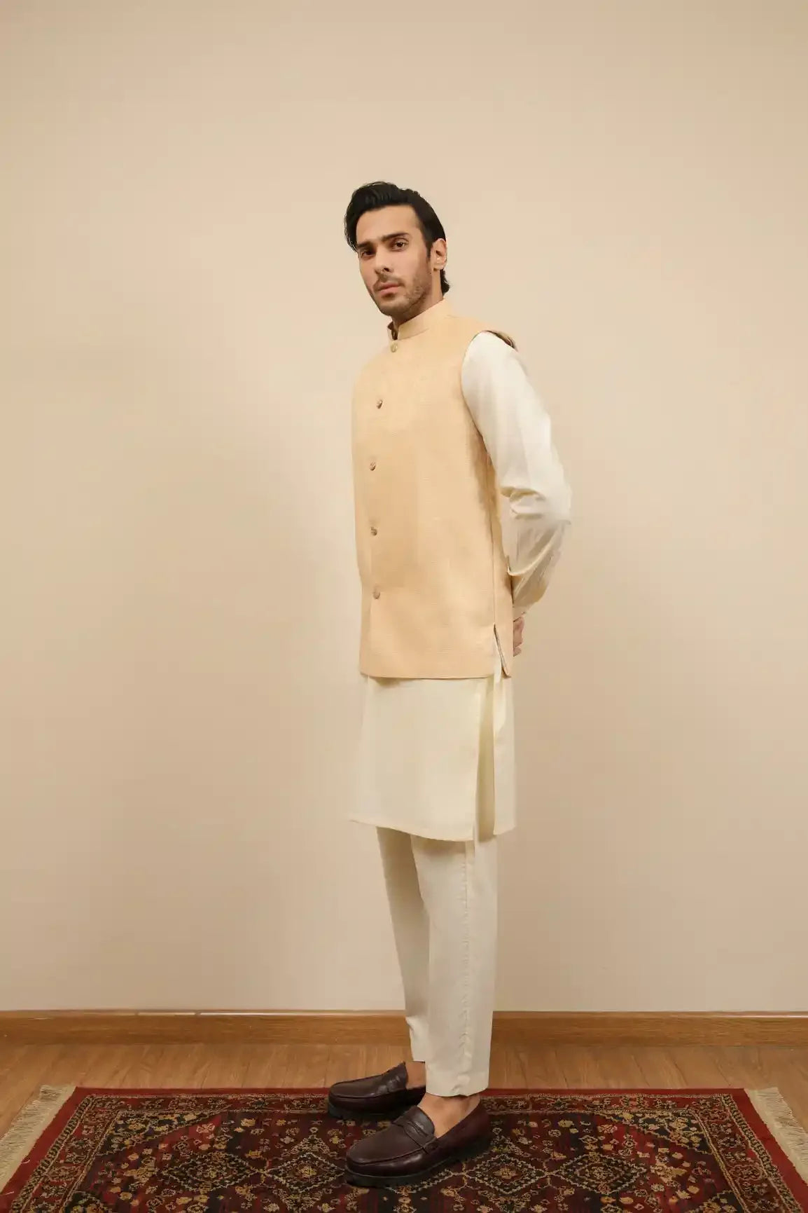 MURAQSH - AK Galleria