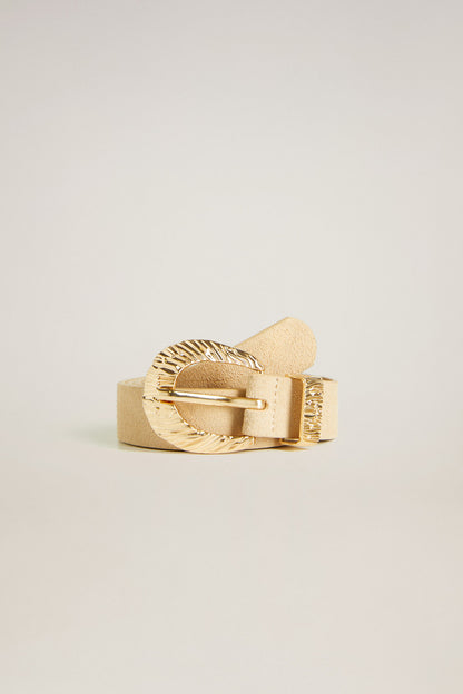 Beige belt with gold-tone oval buckle and ring-texture center