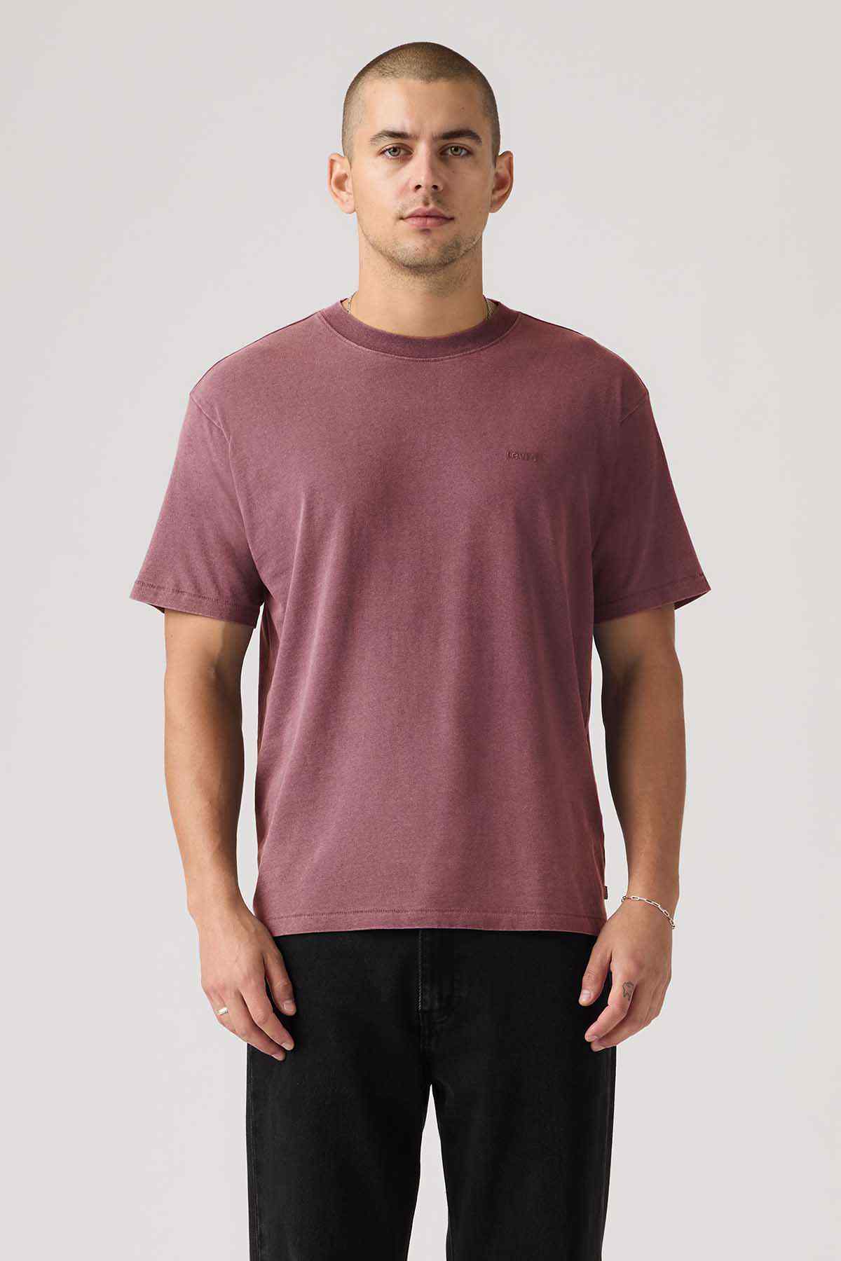 Levi's mauve crew-neck short-sleeve T-shirt with small chest logo