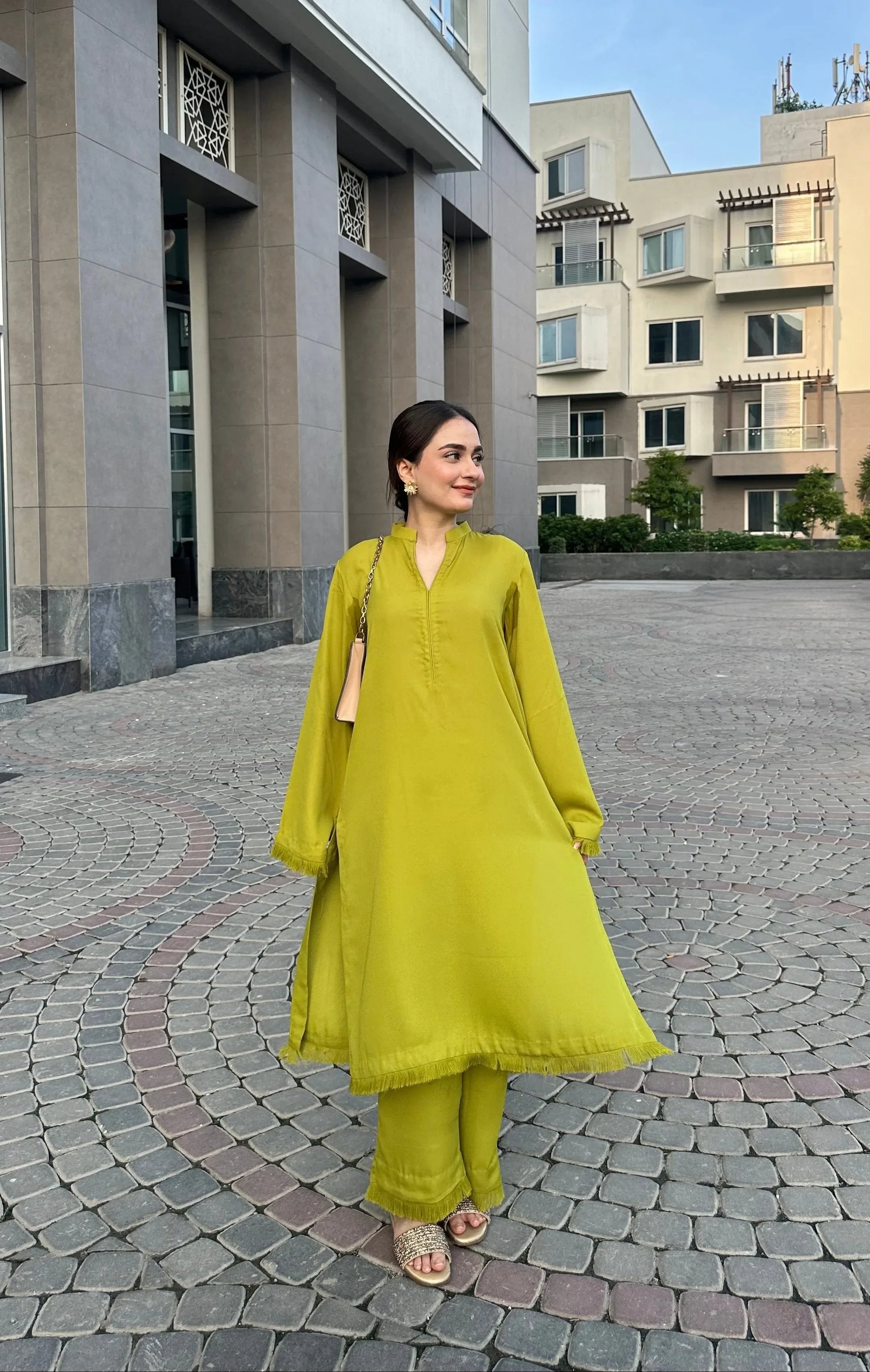 ZENYRE - AK Galleria