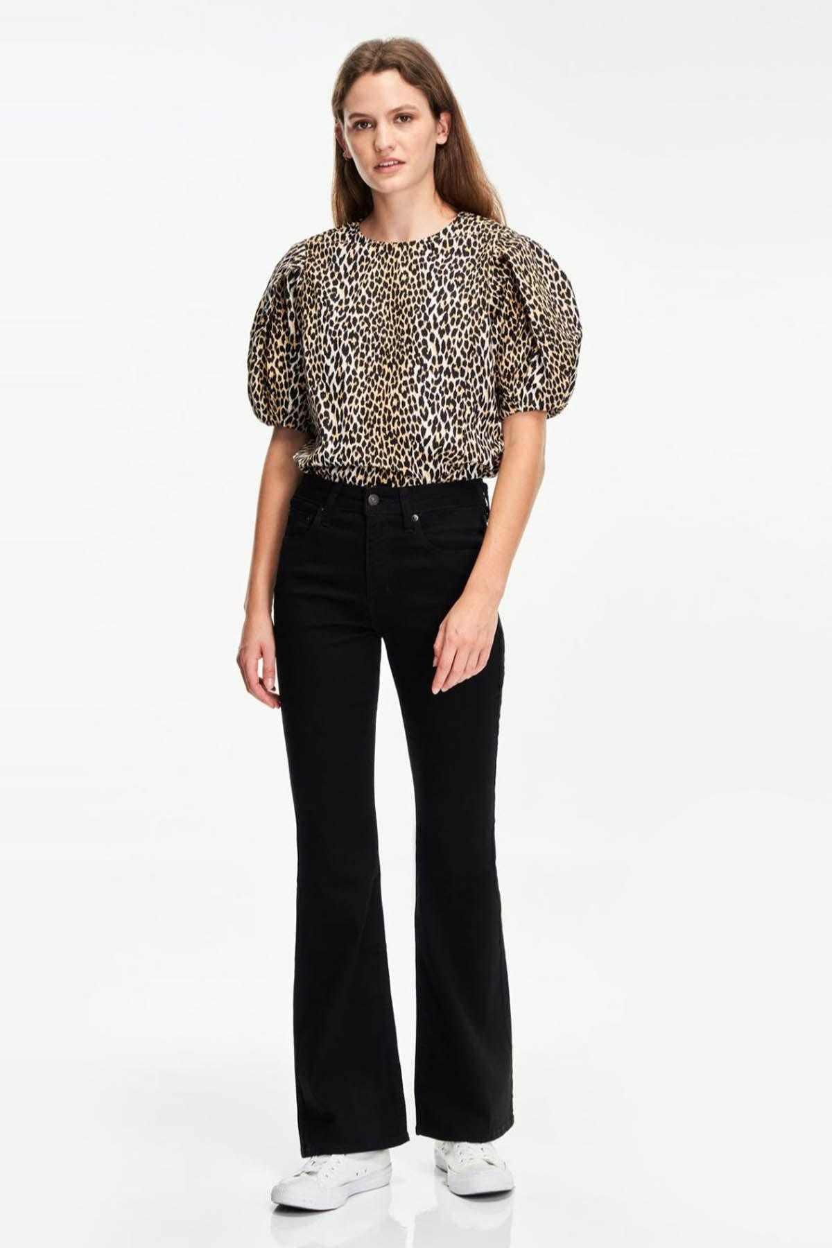 Levi's - AK Galleria