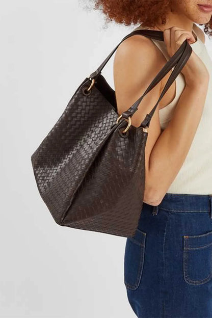 Accessorize - AK Galleria