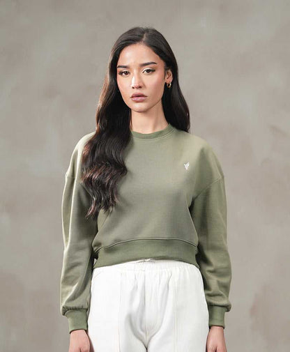 Fitted olive green crewneck sweatshirt with ribbed hem and small chest logo