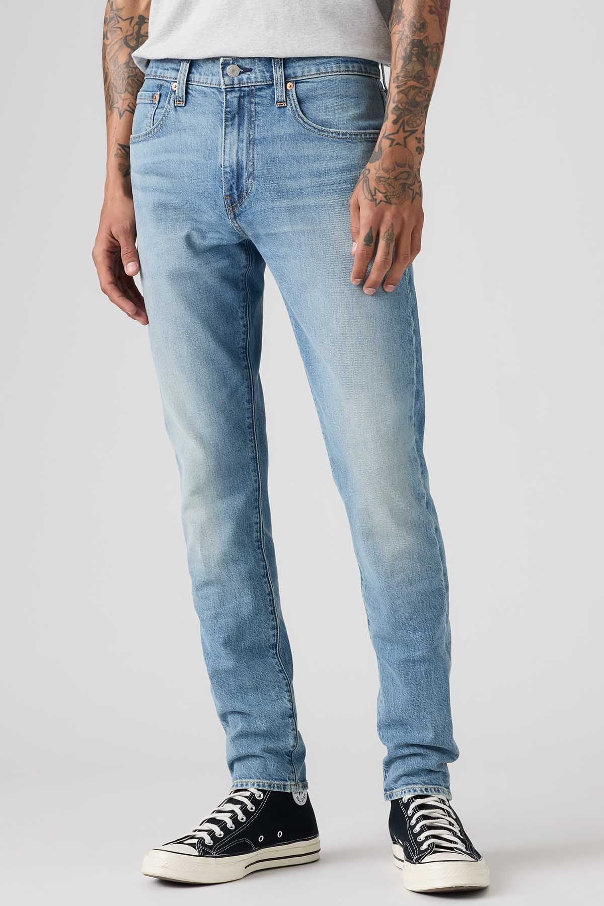 Levi's