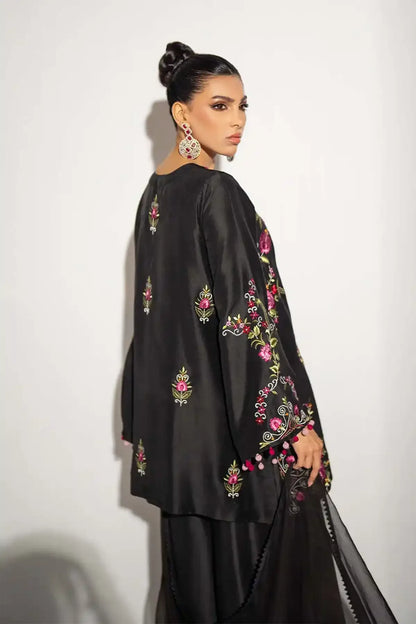 Nimra Kashif - AK Galleria