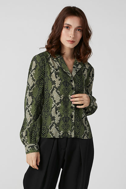 Green snake-print V-neck blouse with long sleeves, relaxed fit