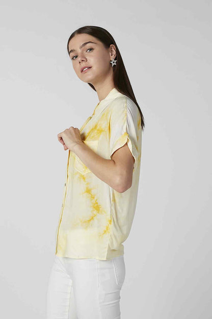 Yellow tie-dye short-sleeve button-up blouse, button front and collar
